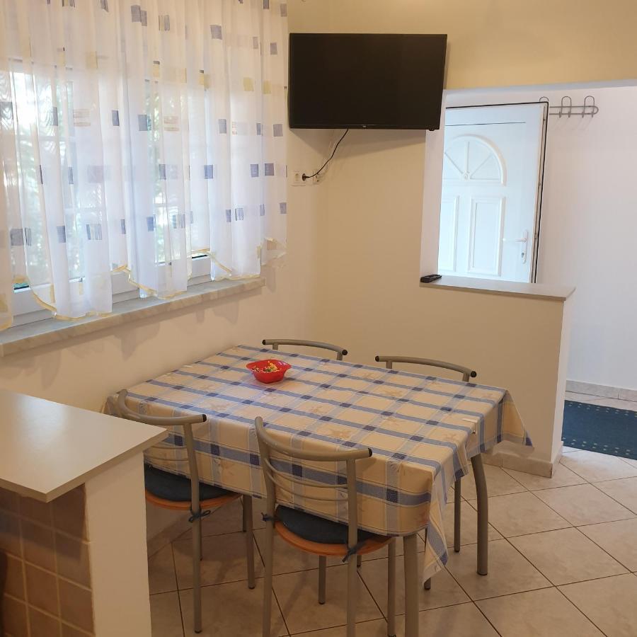 Apartment Sara Цриквеница Экстерьер фото