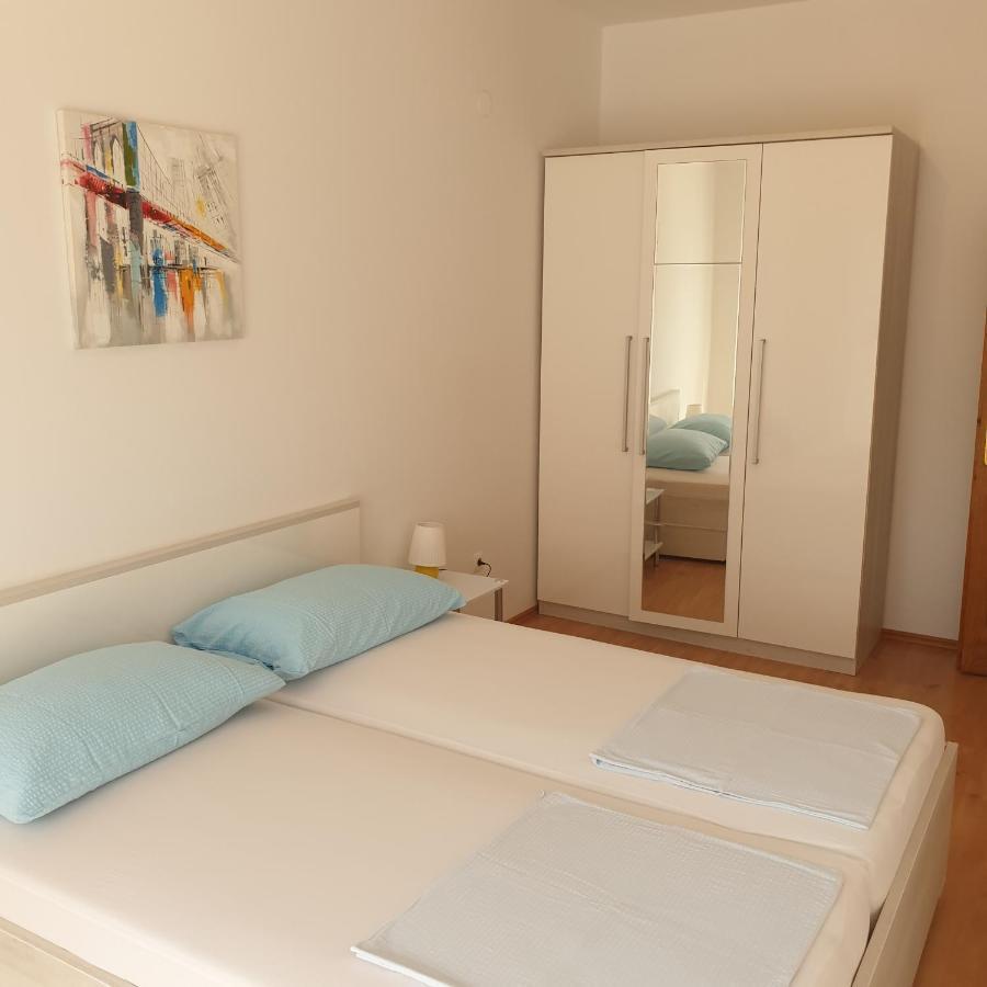 Apartment Sara Цриквеница Экстерьер фото